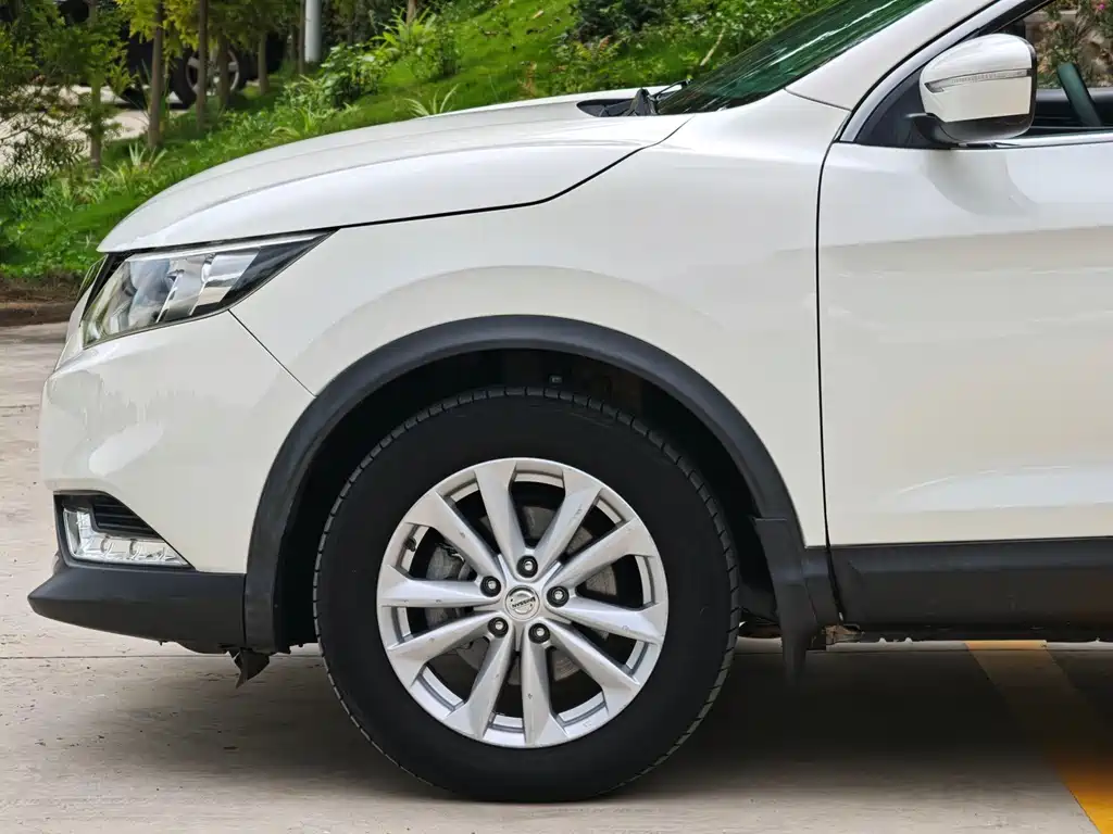 Nissan Qashqai 2017 — фото 9