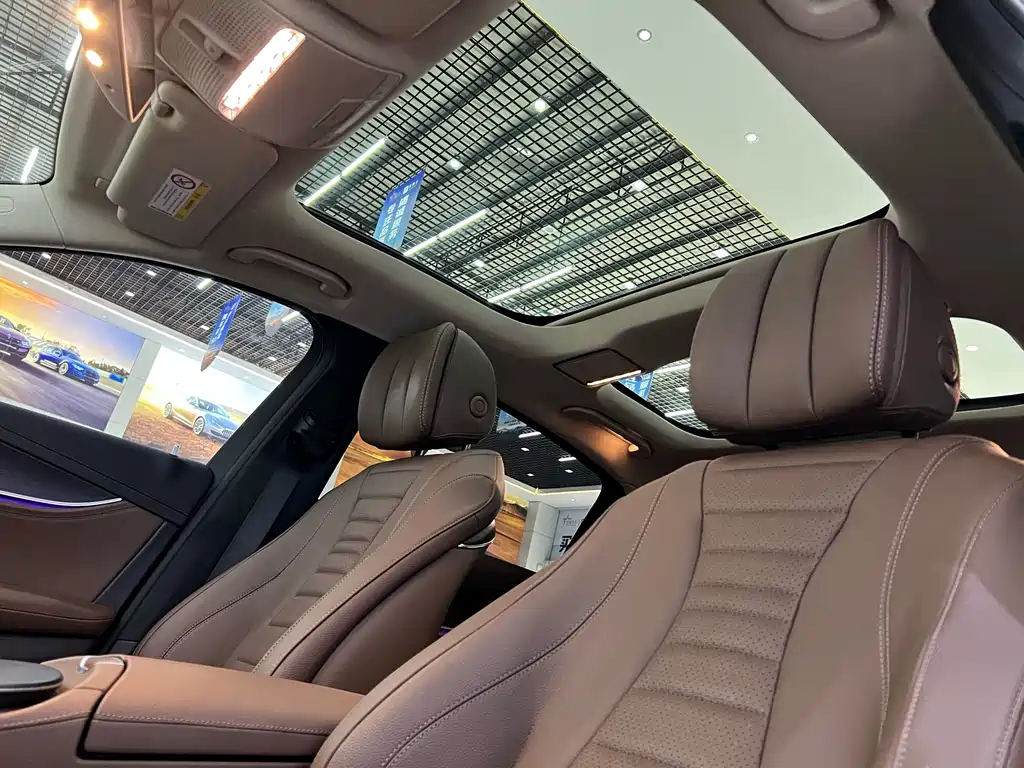 Mercedes-Benz E-Class 2020 — фото 13