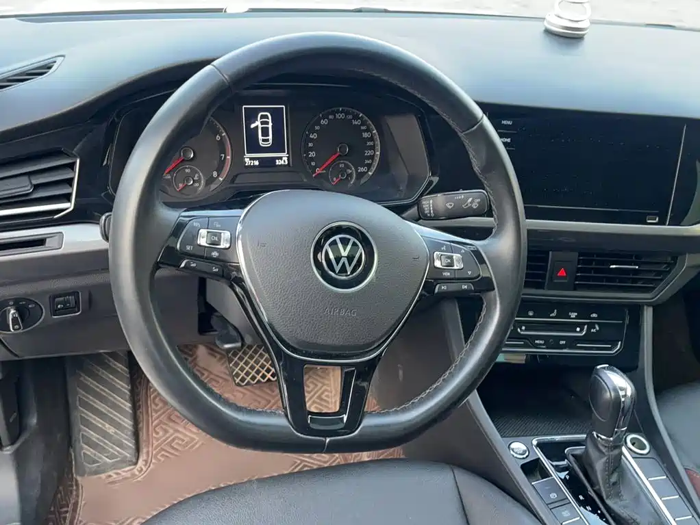 Volkswagen Bora 2021