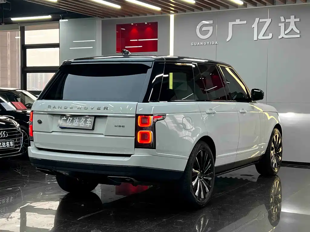 Land Rover Range Rover 2018 — фото 18