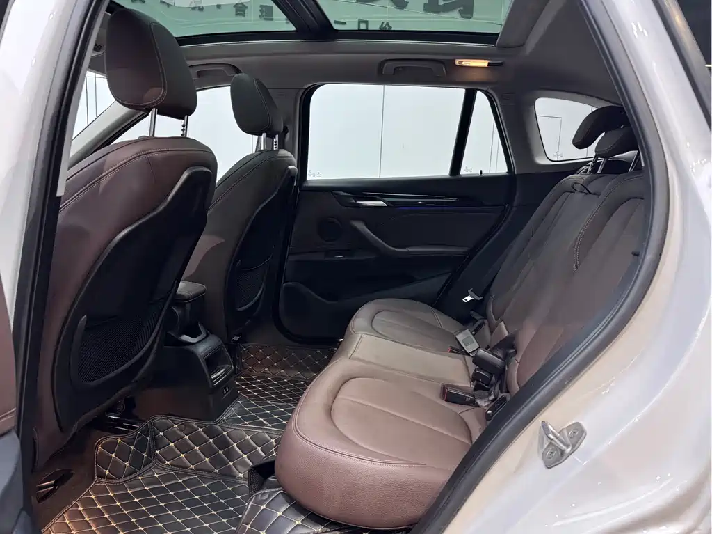 BMW X1 2020 — фото 10