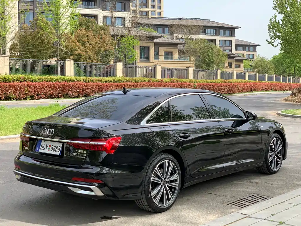 Audi A6L 2025