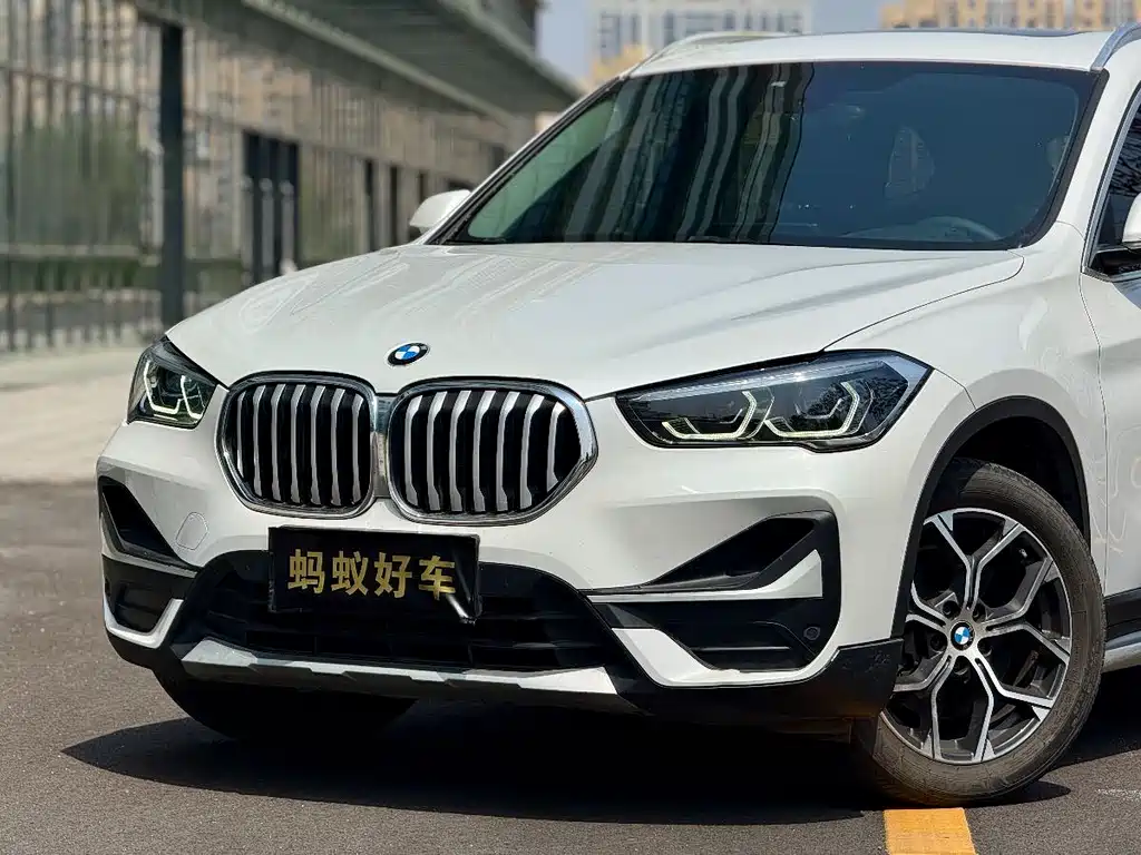 BMW X1 2021 — фото 9