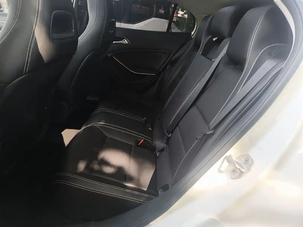 Mercedes-Benz GLA 2015 — фото 17