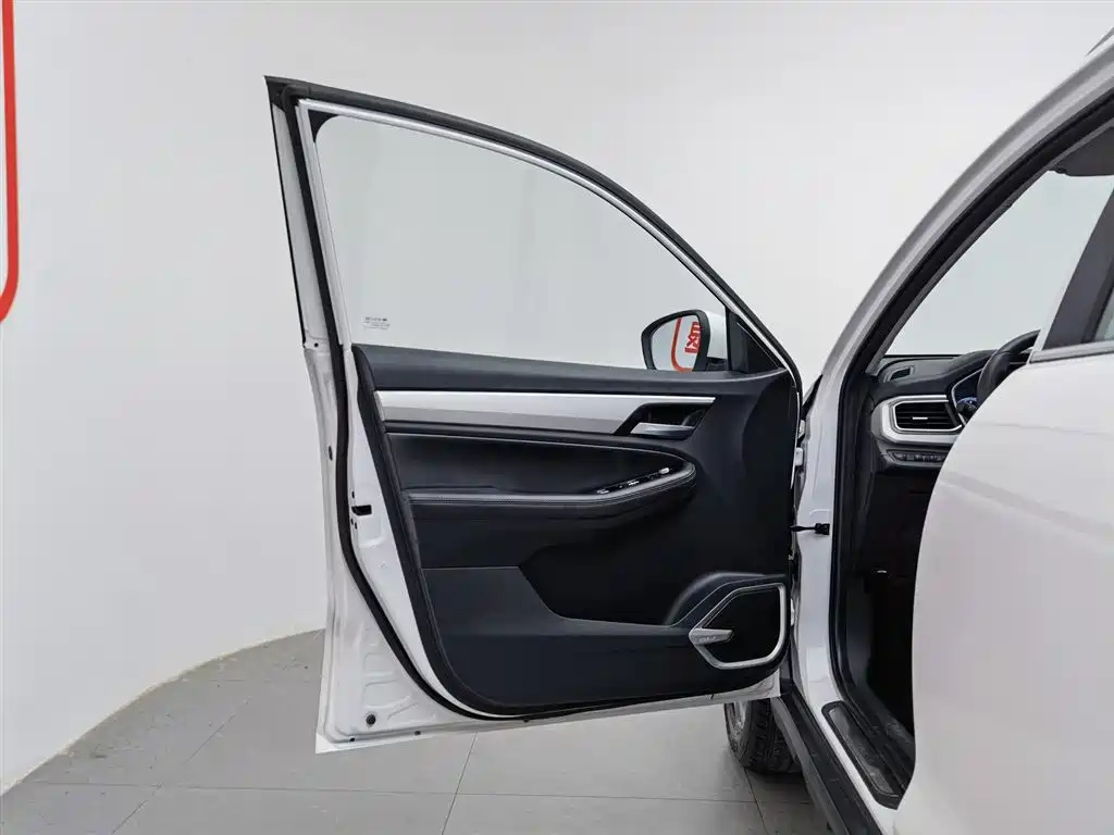 Geely Vision X6 2020 — фото 8