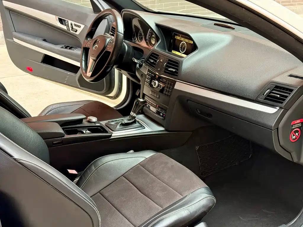 Mercedes-Benz E-Class 2012 — фото 15