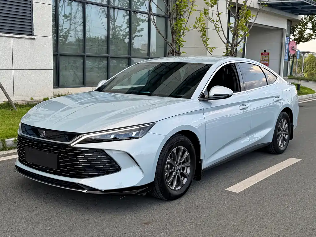 BYD Qin L 2024 — фото 1