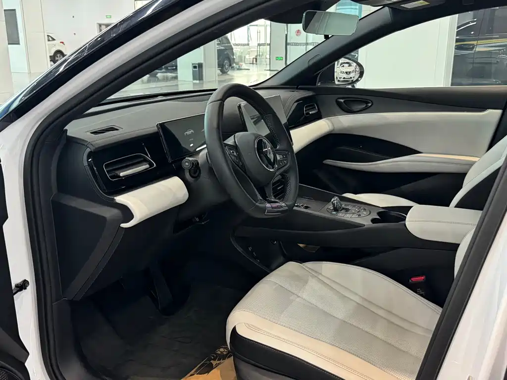 BYD Seal 06 2025
