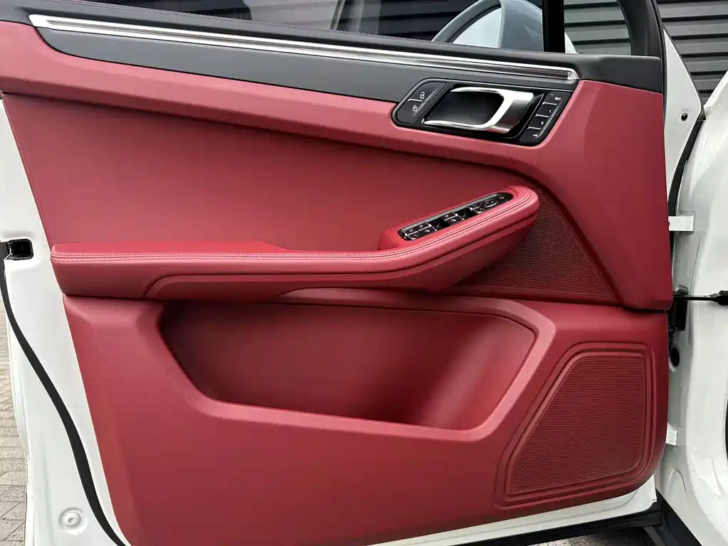 Porsche Macan 2024 — фото 10