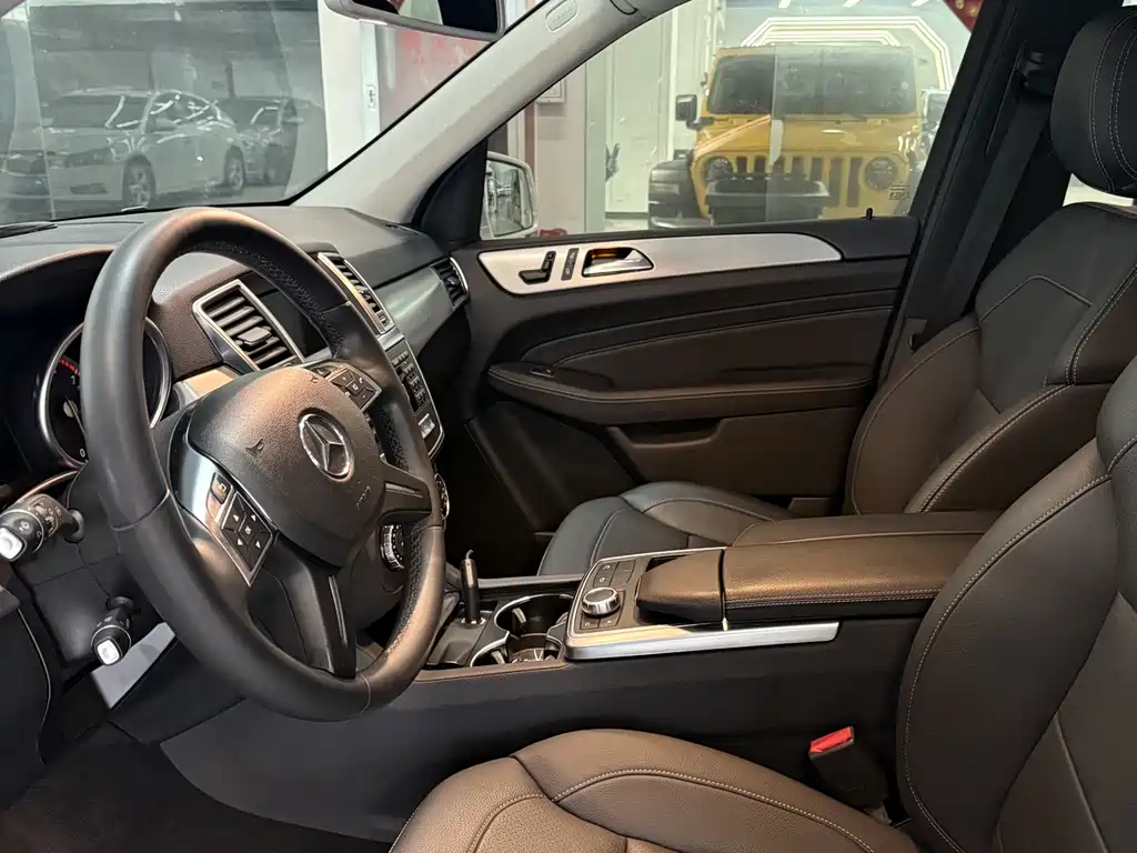 Mercedes-Benz M-Class 2015 — фото 4