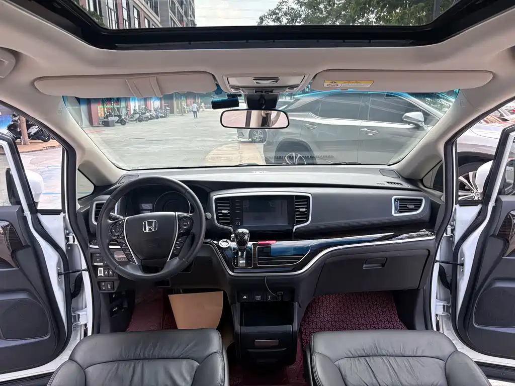 Honda Odyssey 2021 — фото 16