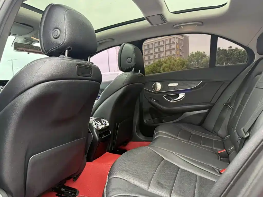 Mercedes-Benz C-Class 2019