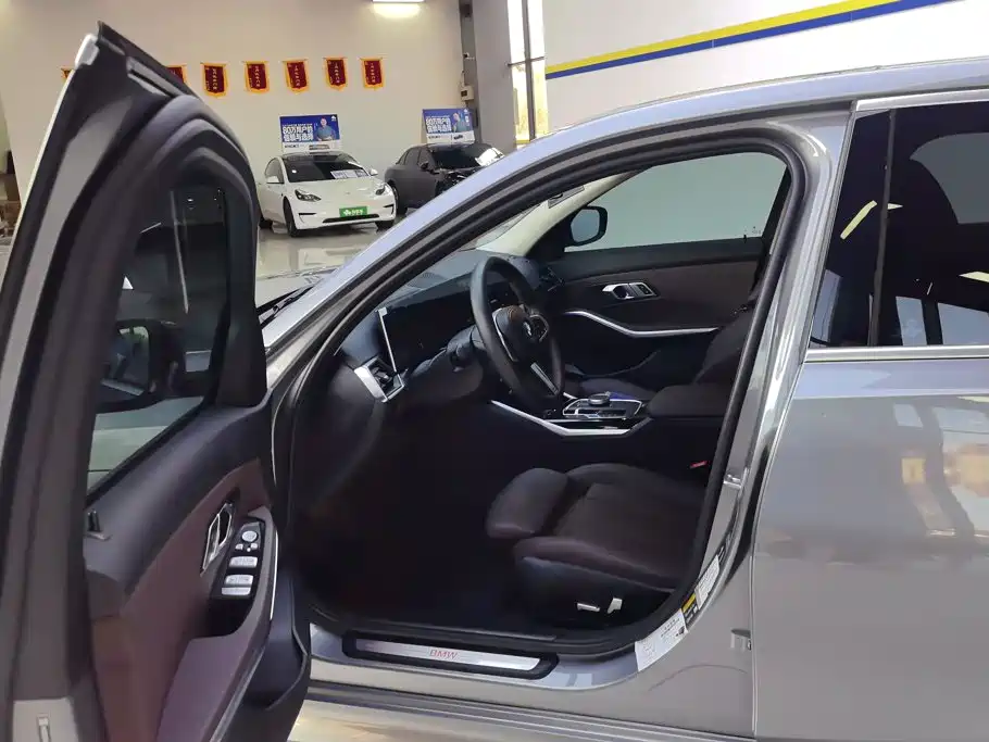 BMW i3 2023 — фото 9