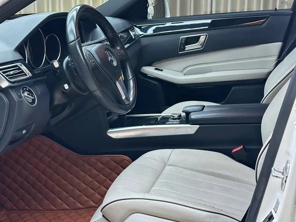 Mercedes-Benz E-Class 2015 — фото 4