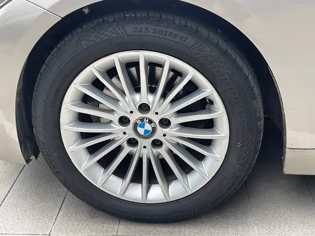 BMW 3 Series 2013 — фото 15