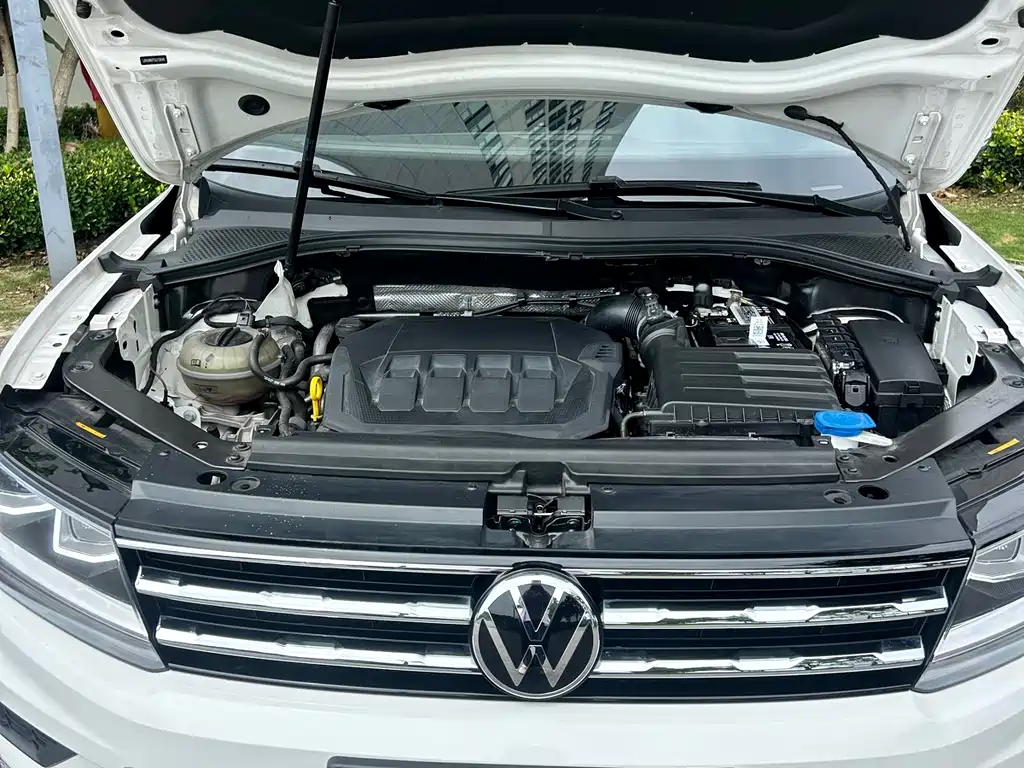 Volkswagen Tiguan L 2021 — фото 9