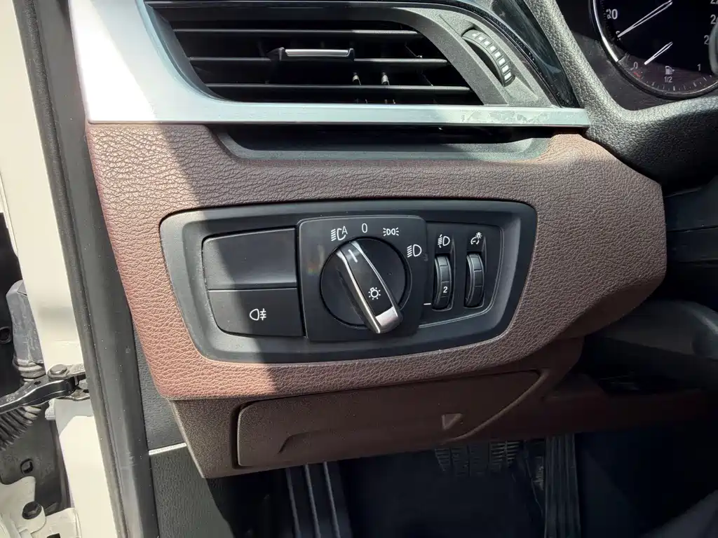 BMW X1 2022 — фото 13
