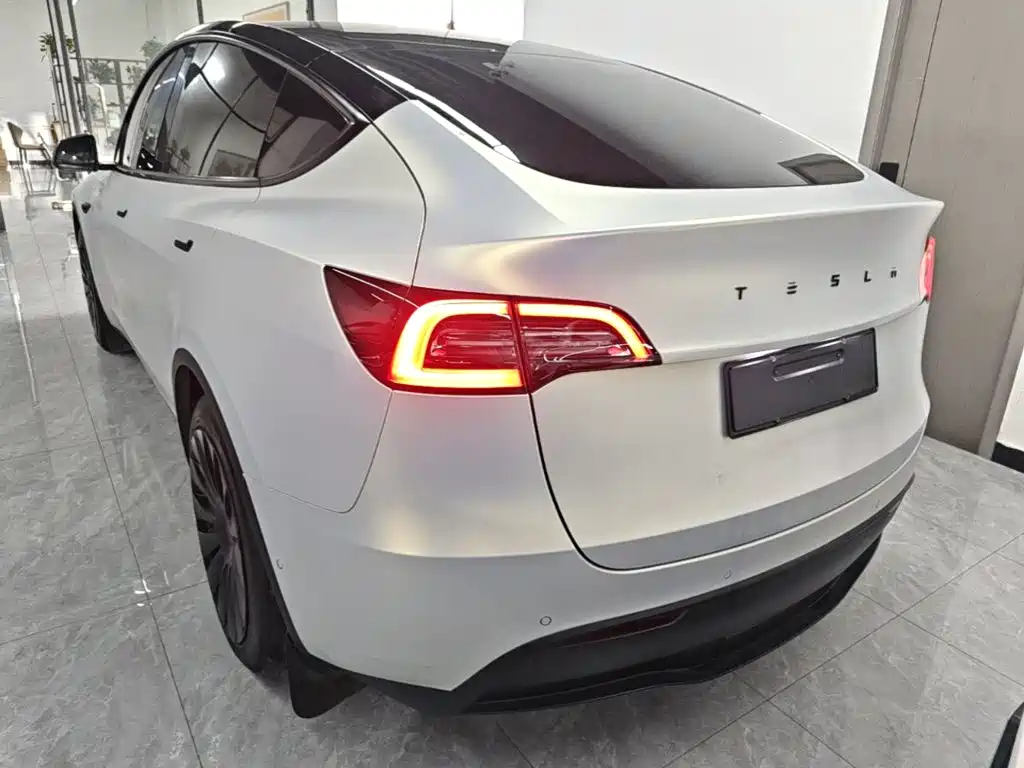 Tesla Model Y 2023 — фото 5