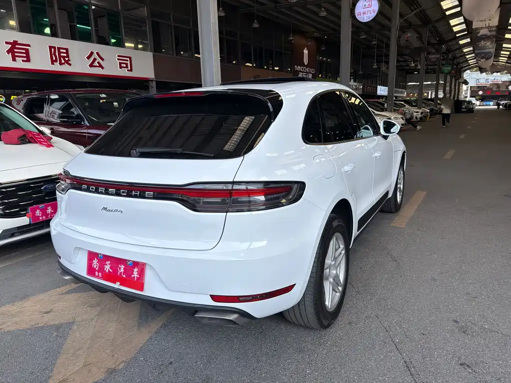 Porsche Macan 2020 — фото 5