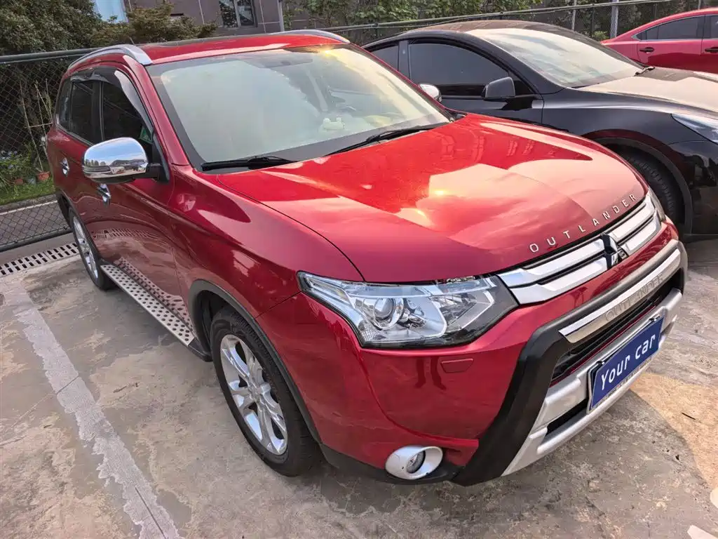 Mitsubishi Outlander 2015