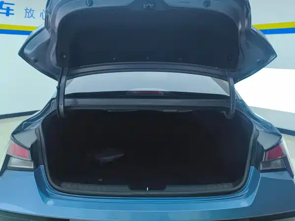 Hyundai Elantra 2024
