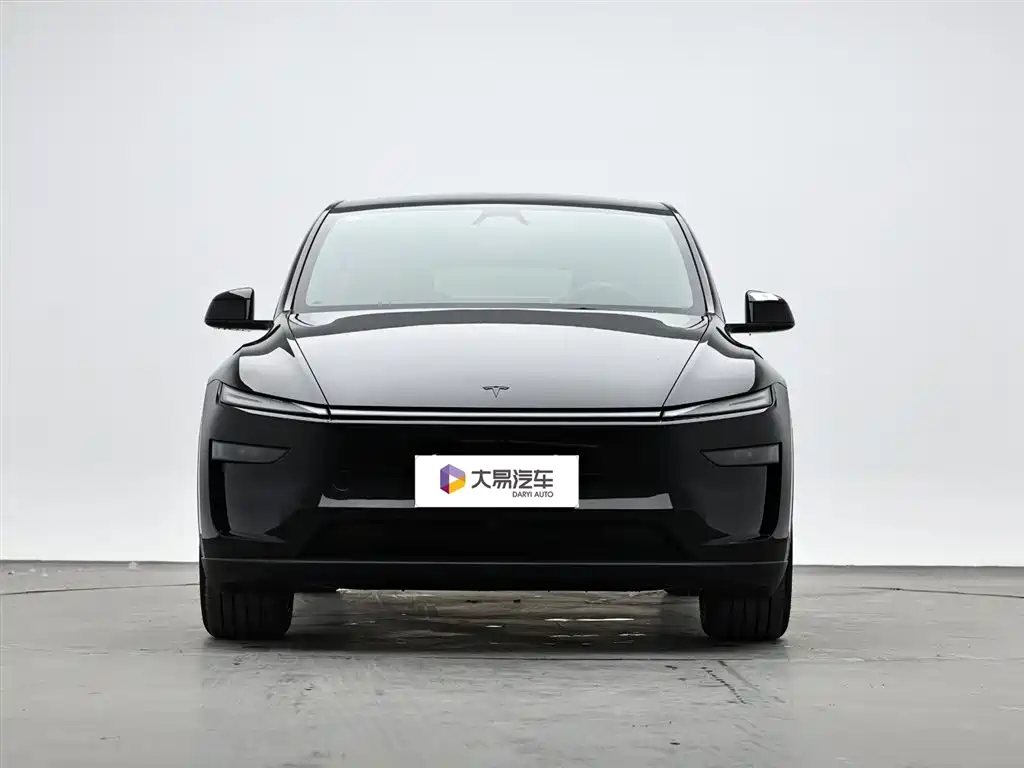Tesla Model Y 2026 — фото 2