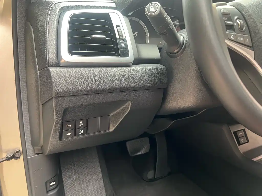 Honda UR-V 2018 — фото 16