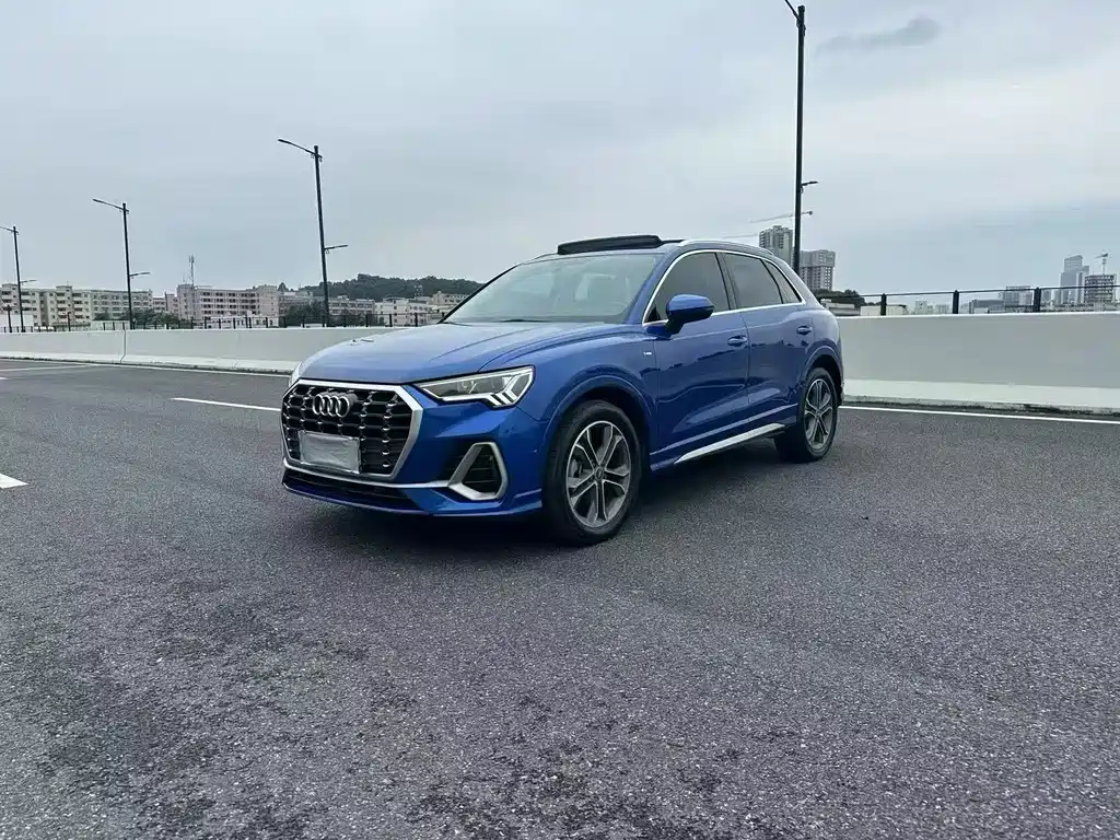 Audi Q3 2021