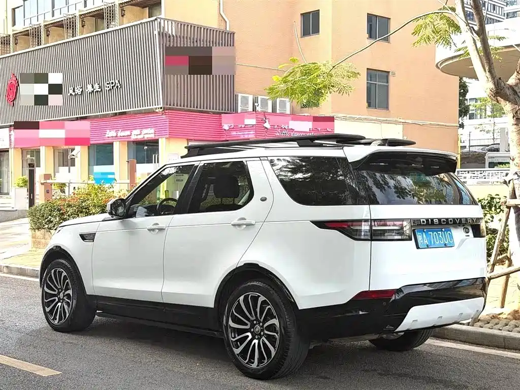 Land Rover Discovery 2017 — фото 14