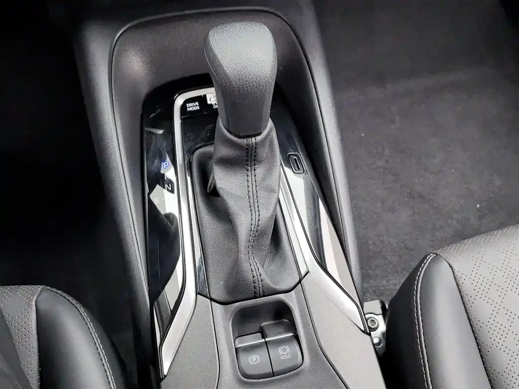 Toyota Corolla 2025 — фото 13