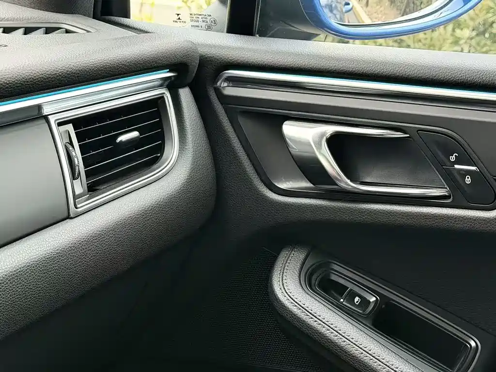 Porsche Macan 2015 — фото 10