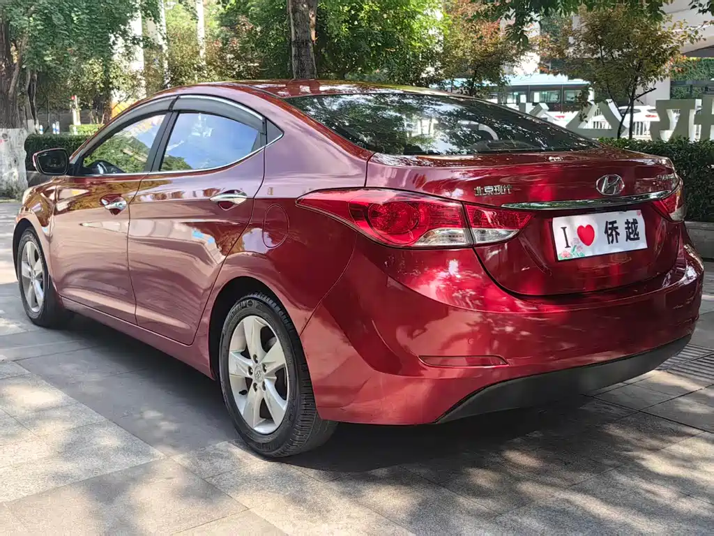 Hyundai Elantra 2014