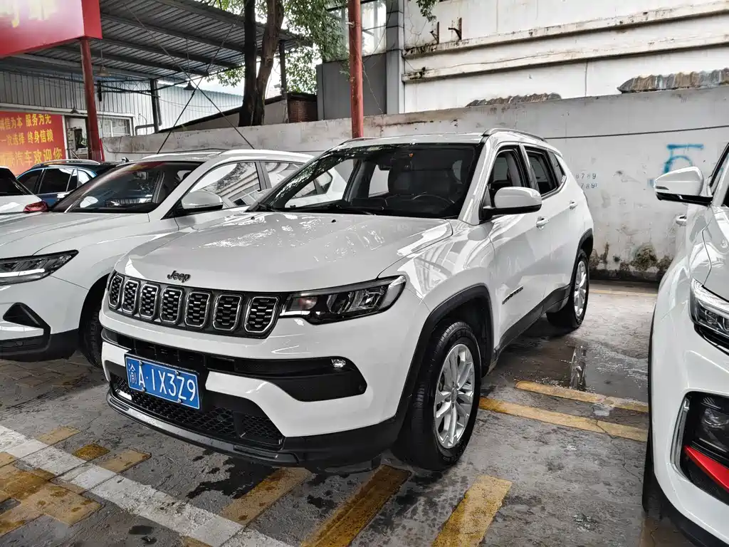 Jeep Compass 2021 — фото 1