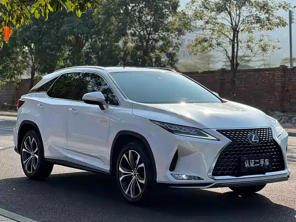 Lexus RX 2020