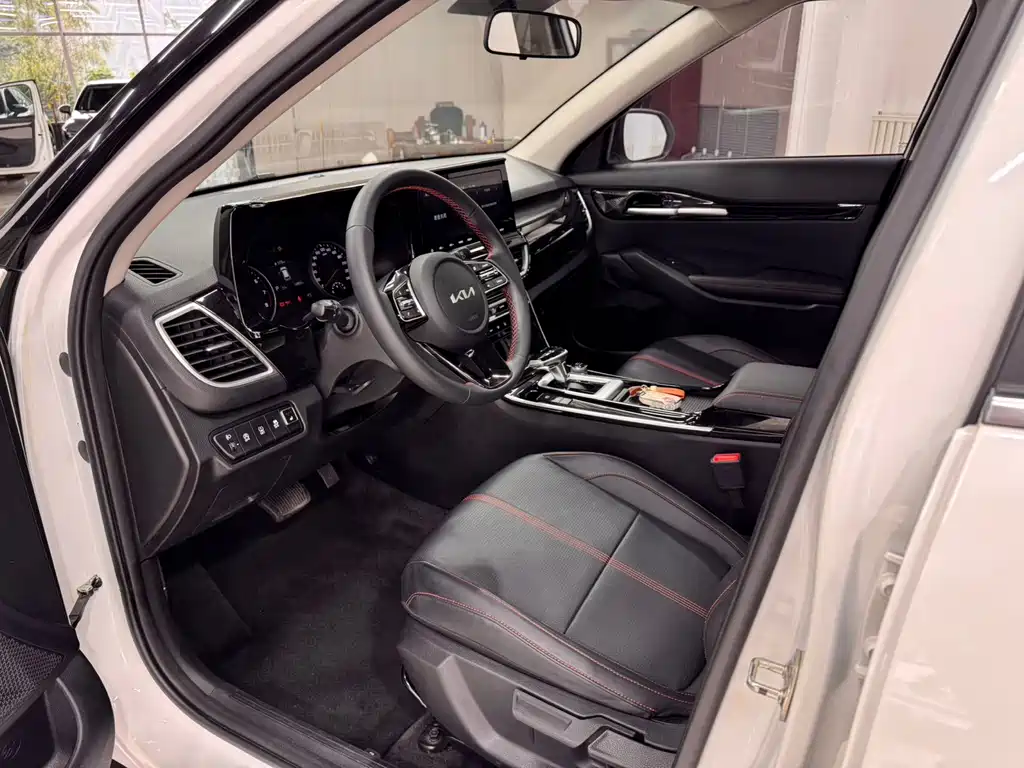 Kia KX3 Proud Running 2023