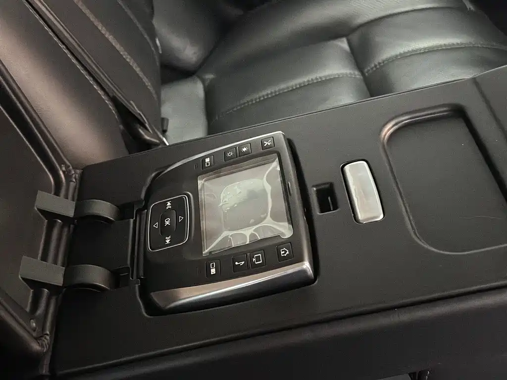 Land Rover Sport 2012 — фото 48