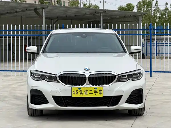 BMW 3 Series 2022