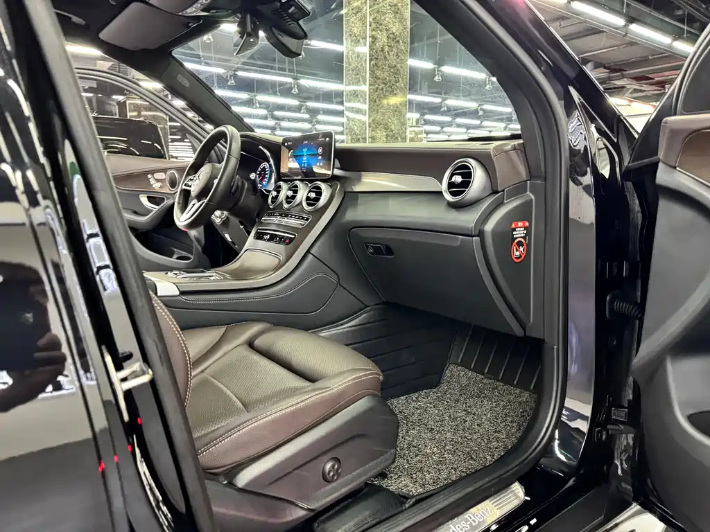 Mercedes-Benz GLC 2020 — фото 9