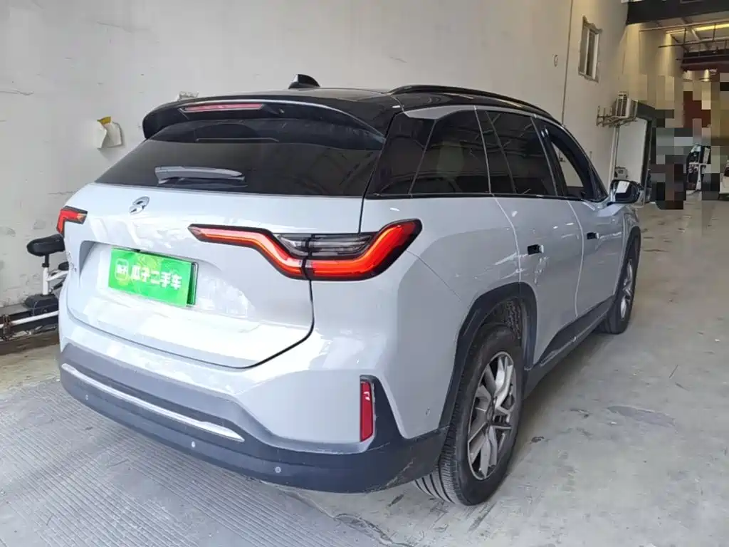 NIO ES6 2020