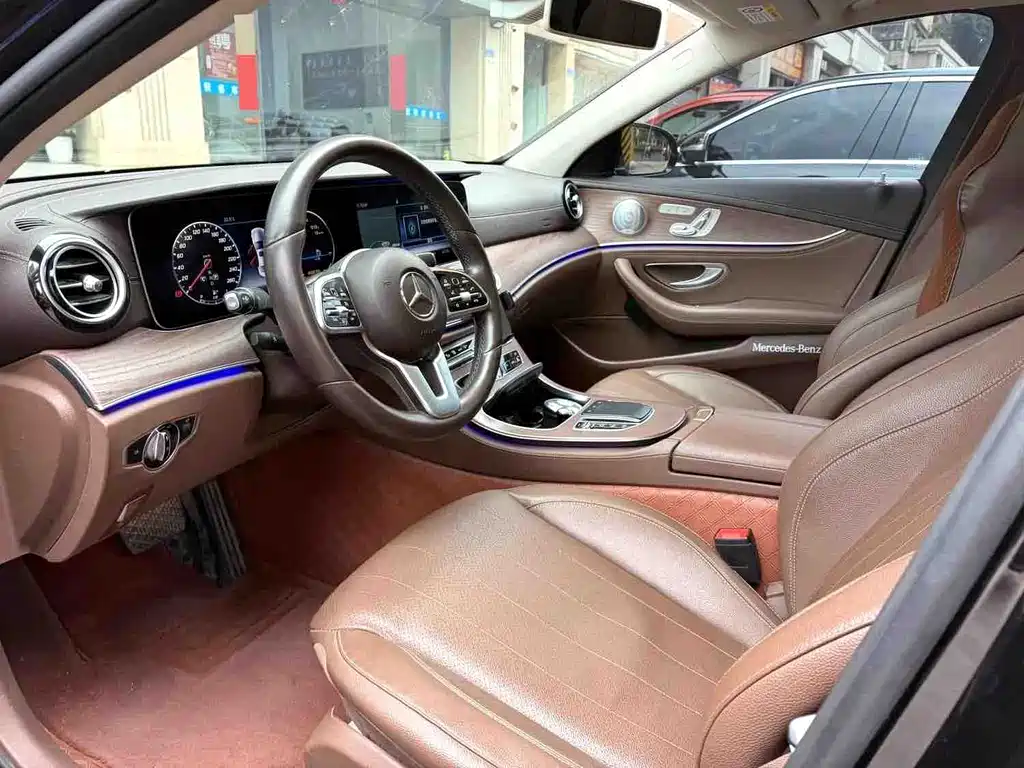 Mercedes-Benz E-Class 2020 — фото 4