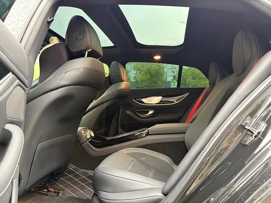 Mercedes-Benz AMG GT 2025 — фото 10