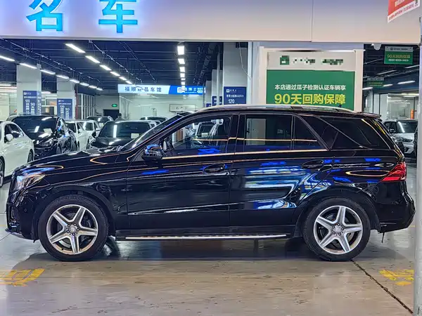 Mercedes-Benz GLE 2015