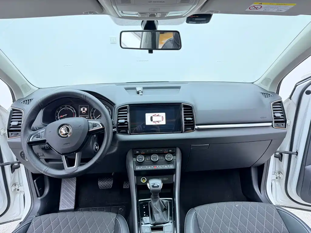 Skoda Karoq 2022 — фото 12