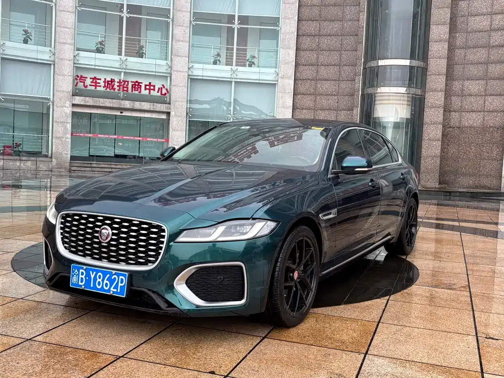Jaguar XFL 2020
