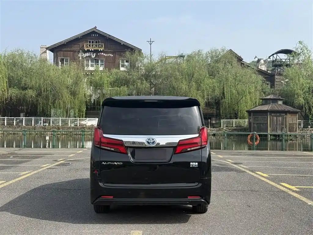 Toyota Alphard 2019 — фото 7