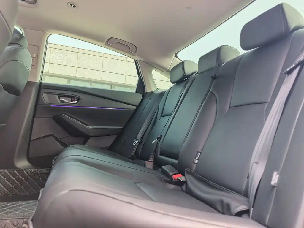 Honda Accord 2023 — фото 13