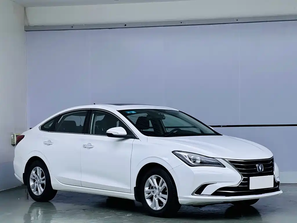 Changan Eado 2019 — фото 3