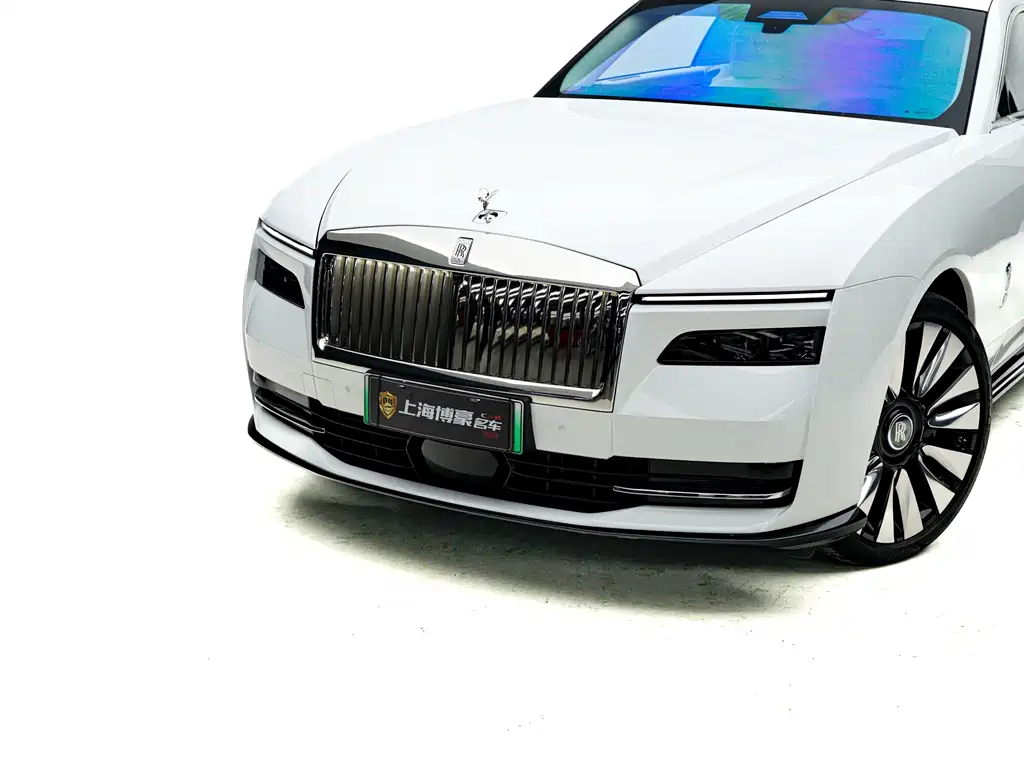 Rolls-Royce Phantom 2025 — фото 12
