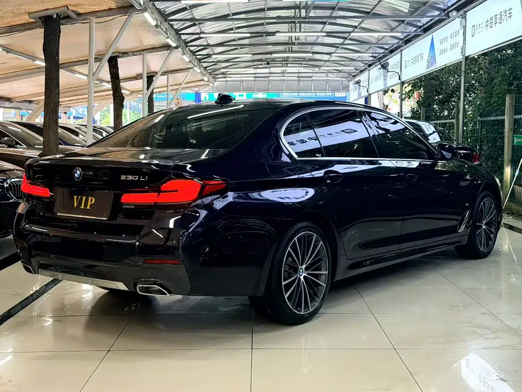 BMW 5 Series 2023