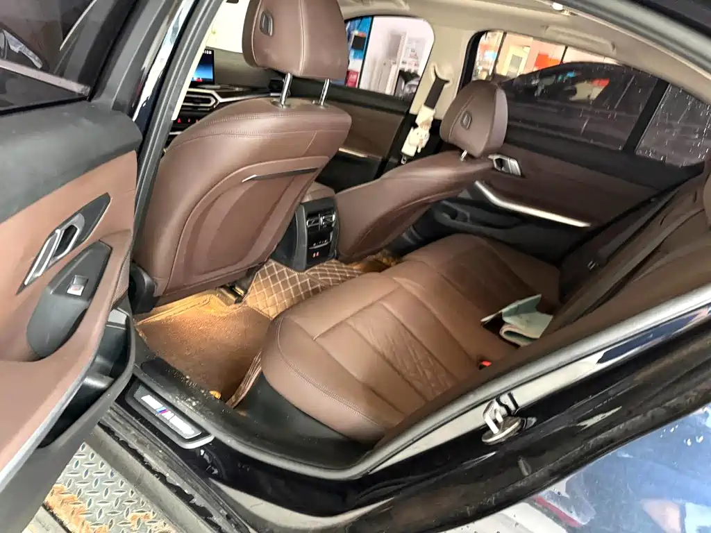 BMW 3 Series 2023